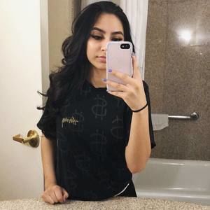 Meet your Posher, Gaby